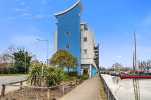 Photo 8- click for photo gallery